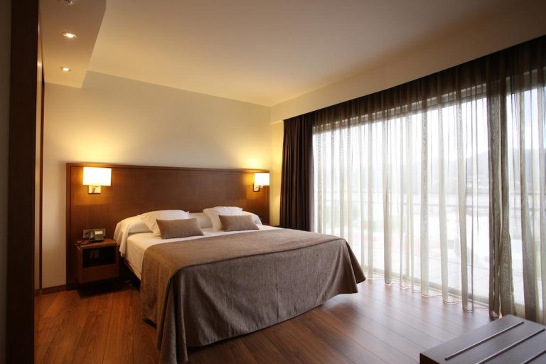 excelente hotel con balneario en Lugo